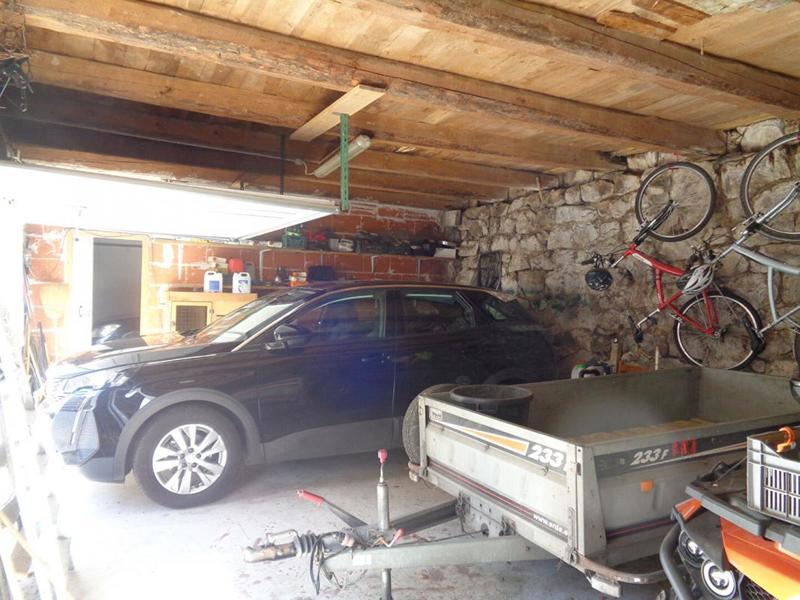 Maison - 200 m² - 11 pièces