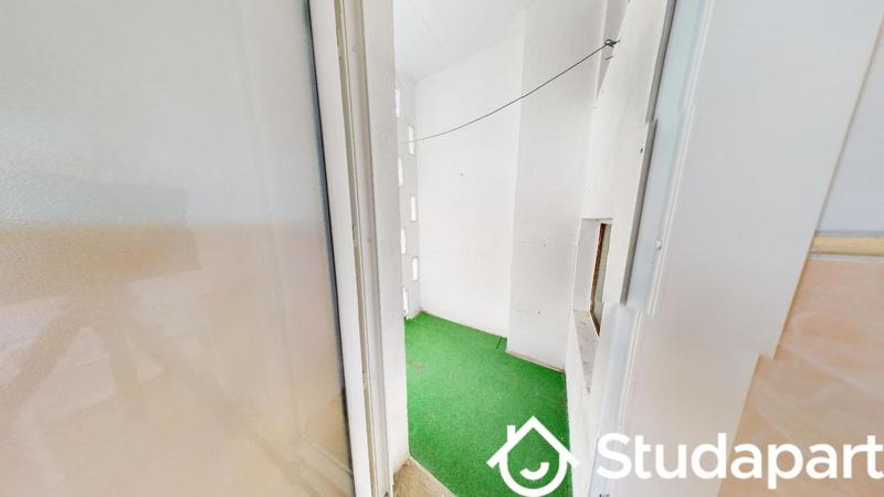 Chambre - 9 m² - 1 pièce