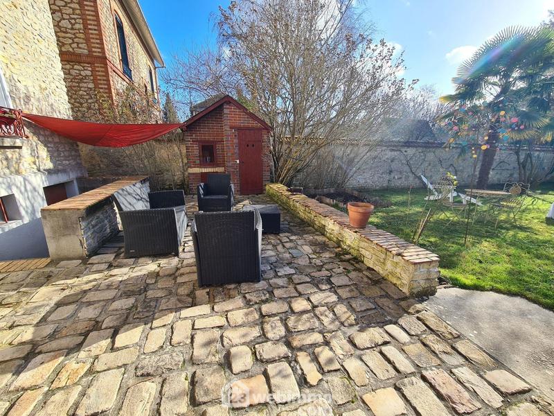 Maison - 162 m² - 6 pièces