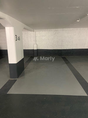 Parking / Garage - 12 m²