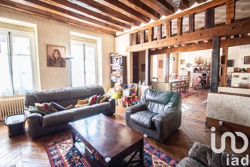 Maison - 285 m² - 9 pièces