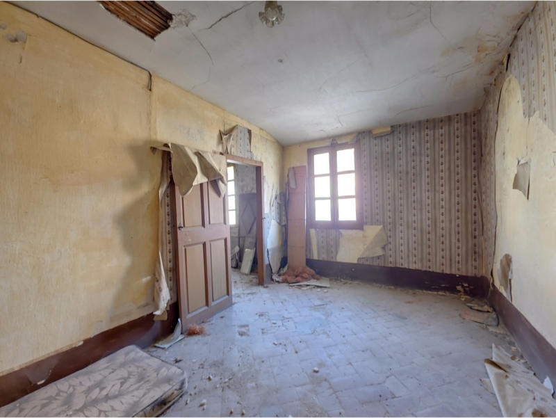 Maison - 213 m² - 5 pièces