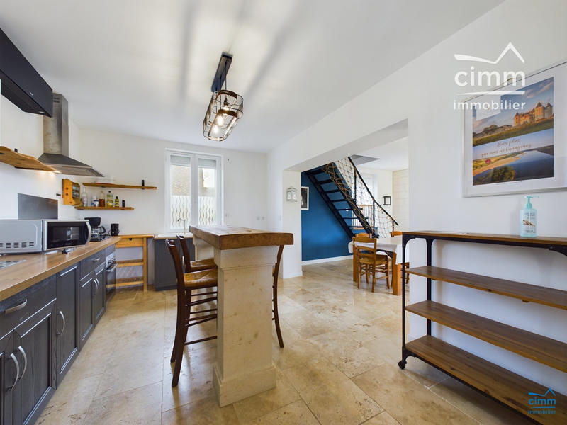 Maison traditionnelle - 88 m² - 4 pièces