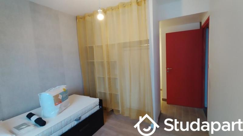 Chambre - 10 m² - 1 pièce