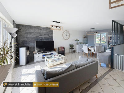 Maison - 105 m² - 6 pièces