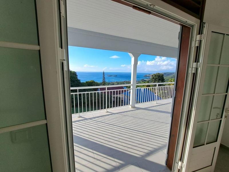 Maison - 225 m² - 7 pièces