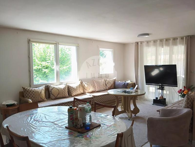 Maison - 197 m² - 7 pièces