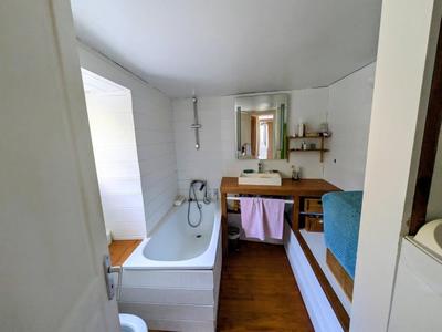 Appartement - 98 m² - 5 pièces