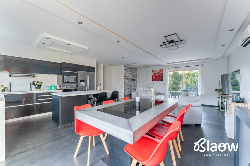 Maison - 151 m² - 6 pièces