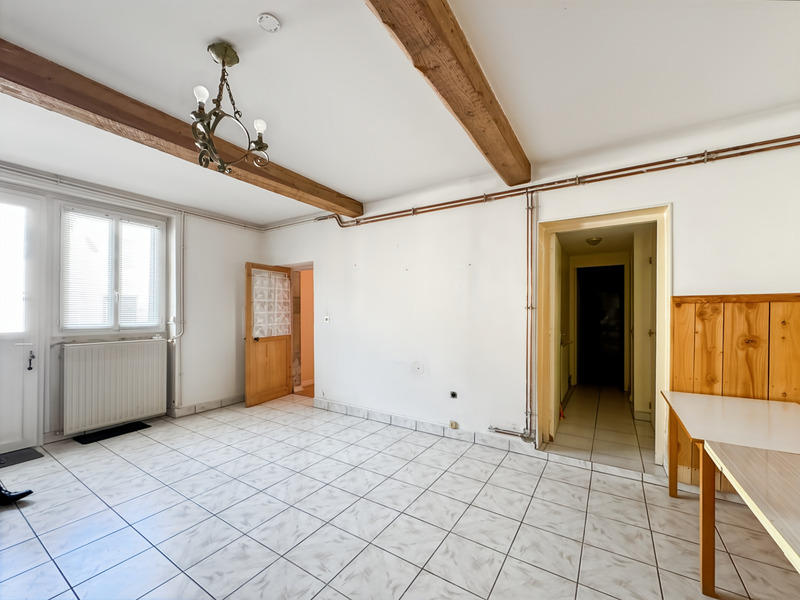 Maison - 185 m² - 7 pièces