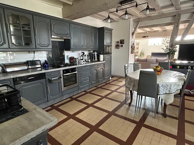 Maison - 160 m² - 6 pièces