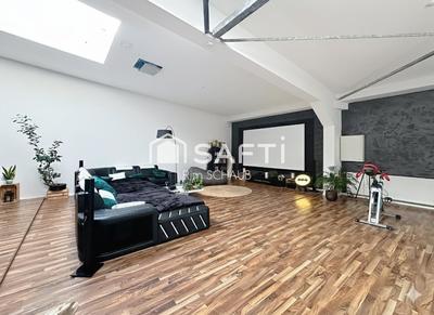 Appartement - 200 m² - 4 pièces