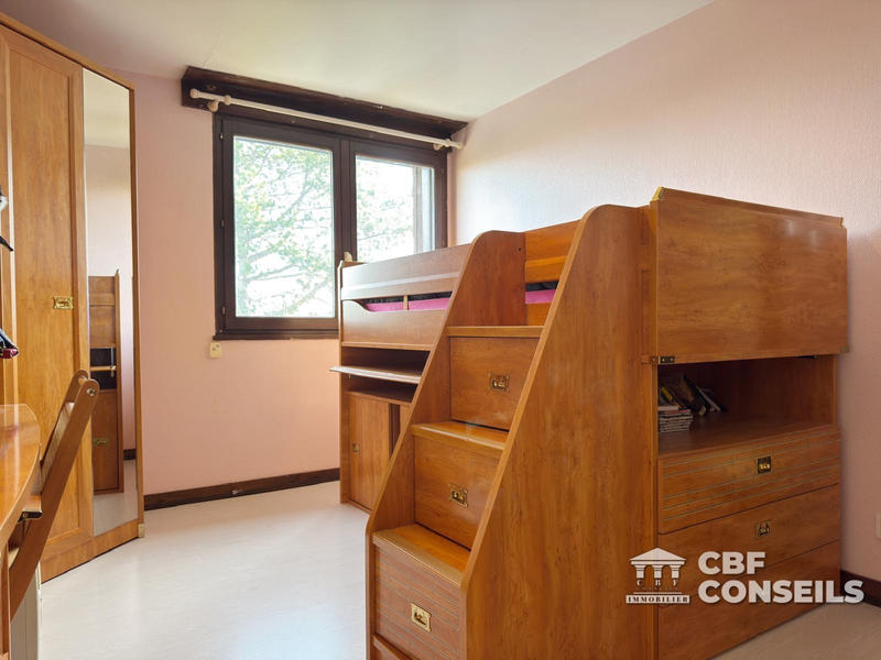 Maison - 229 m² - 7 pièces