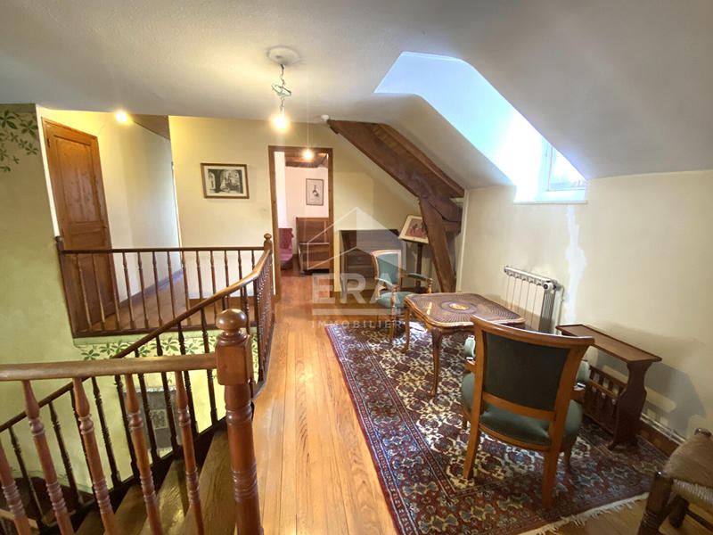 Maison - 163 m² - 6 pièces