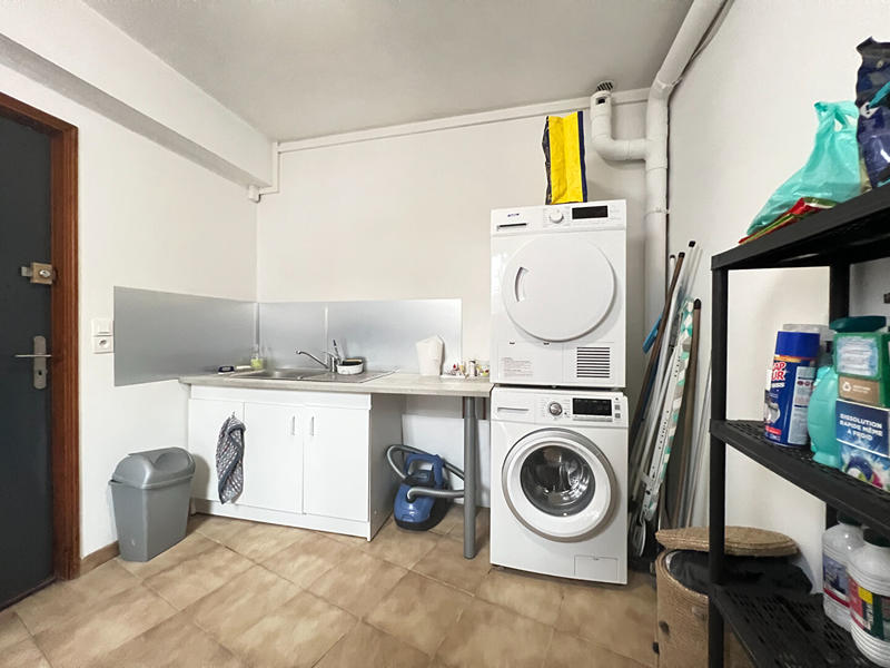 Maison - 228 m² - 7 pièces