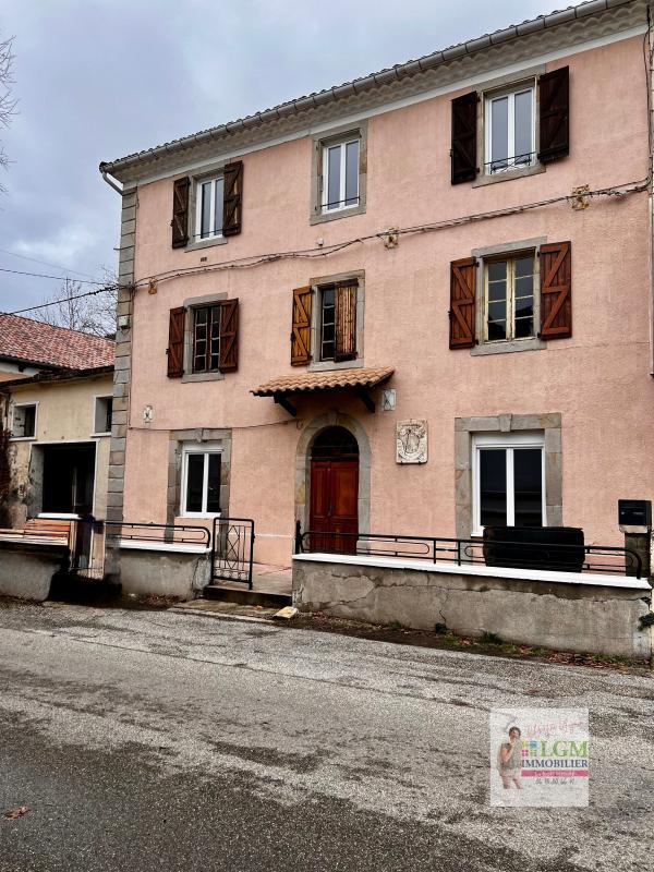 Maison de village - 238 m² - 6 pièces
