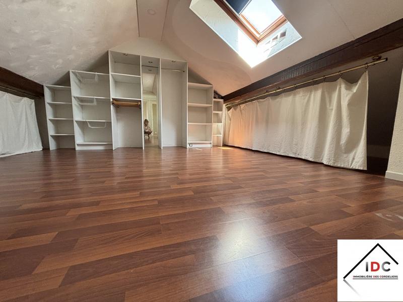 Duplex - 97 m² - 4 pièces