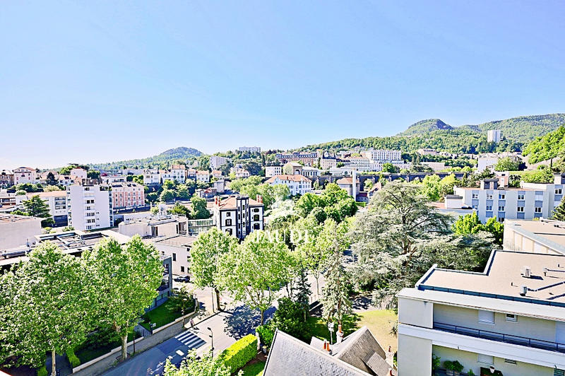 Appartement - 108 m² - 5 pièces