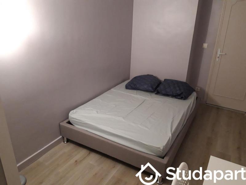 Chambre - 9 m² - 1 pièce