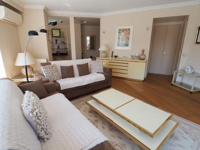 Appartement - 86 m² - 4 pièces