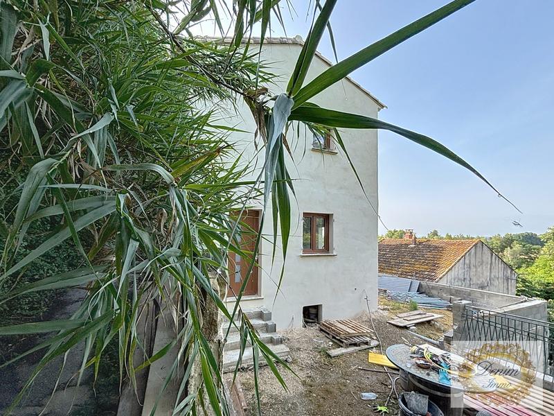 Villa - 85 m² - 3 pièces