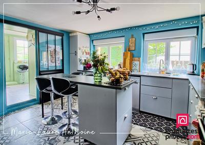 Maison - 182 m² - 8 pièces