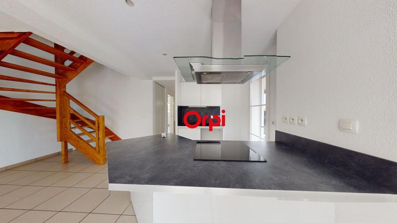 Maison - 102 m² - 5 pièces