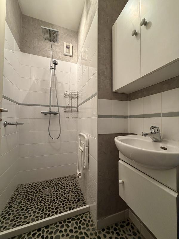 Appartement - 100 m² - 4 pièces