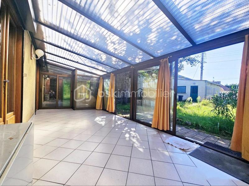 Maison traditionnelle - 95 m² - 4 pièces