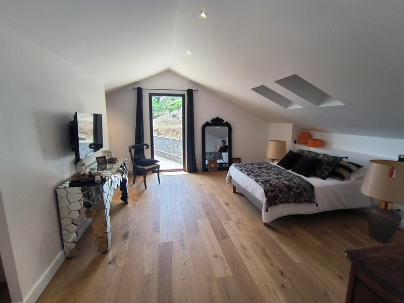 Villa - 400 m² - 4 pièces