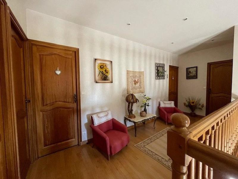 Maison - 185 m² - 7 pièces