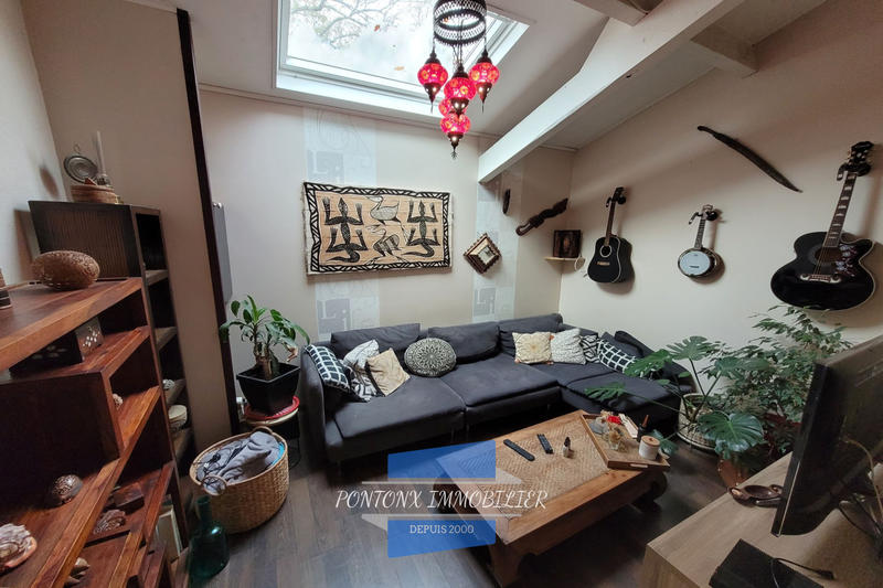 Maison - 121 m² - 6 pièces