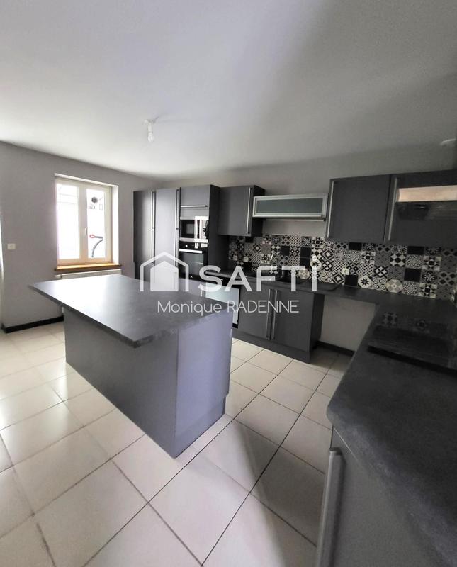 Maison - 167 m² - 8 pièces