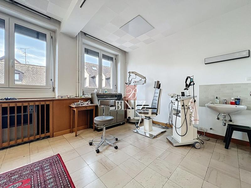 Local d'activités - 195 m²