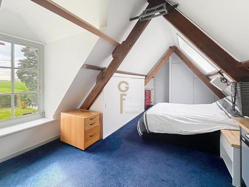 Maison - 307 m² - 9 pièces