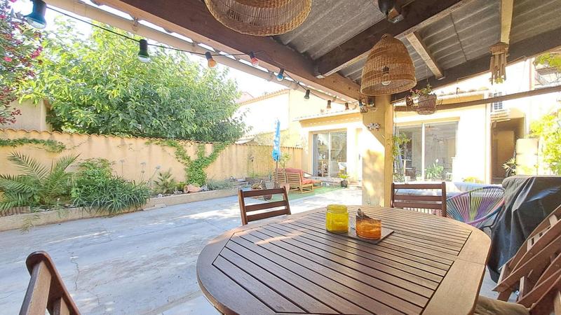 Maison - 95 m² - 5 pièces