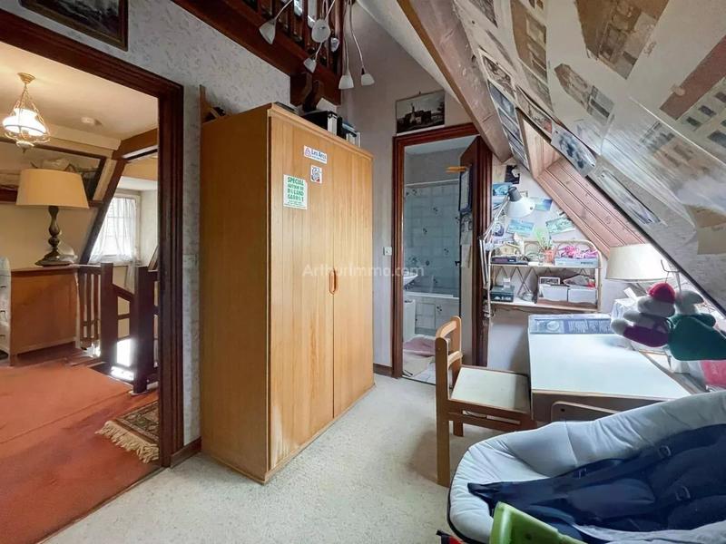 Maison - 200 m² - 8 pièces