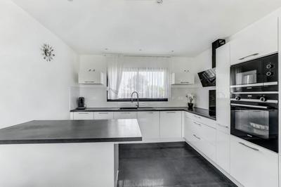 Maison - 145 m² - 5 pièces