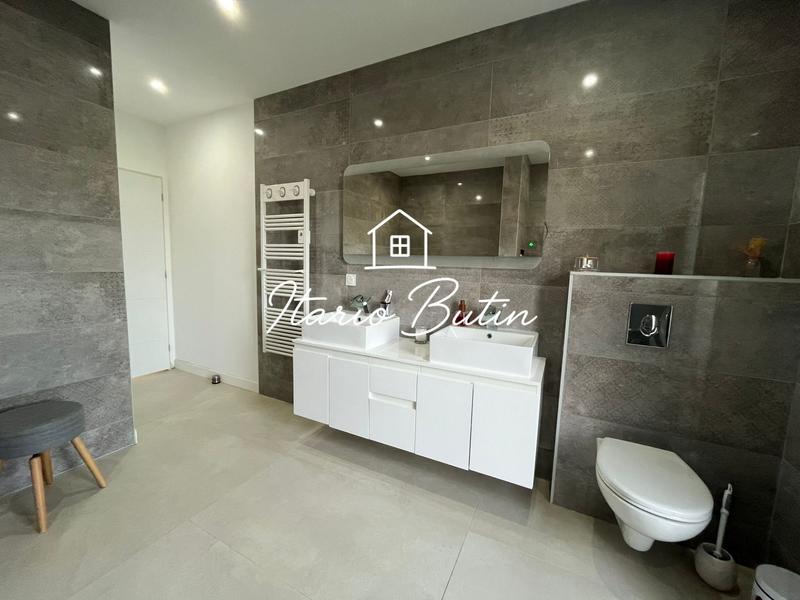 Villa - 149 m² - 5 pièces