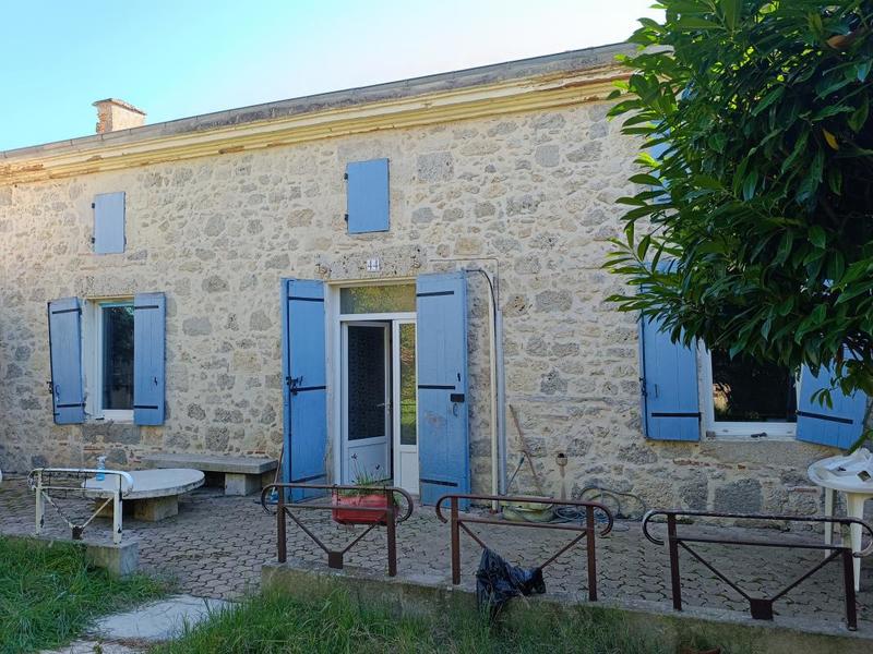 Maison - 280 m² - 6 pièces