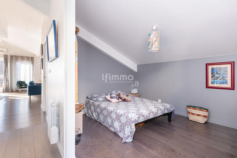 Appartement - 139 m² - 6 pièces