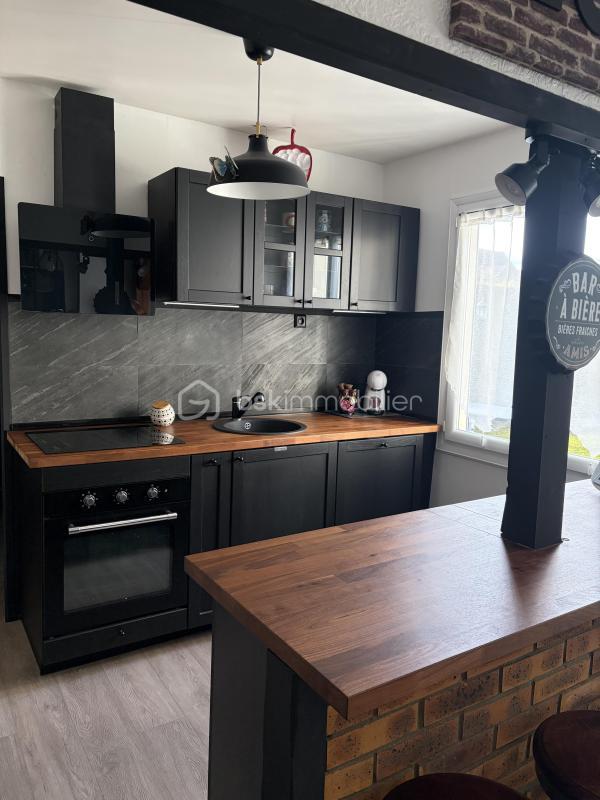 Maison - 146 m² - 6 pièces