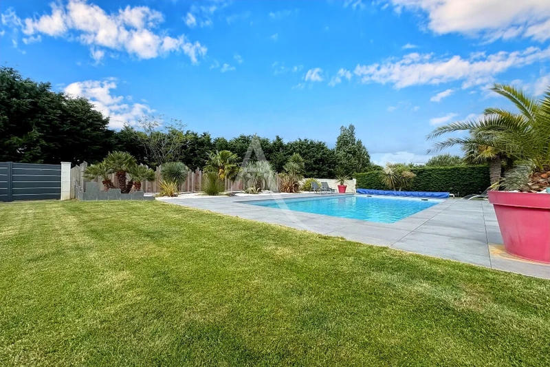 Maison - 162 m² - 6 pièces