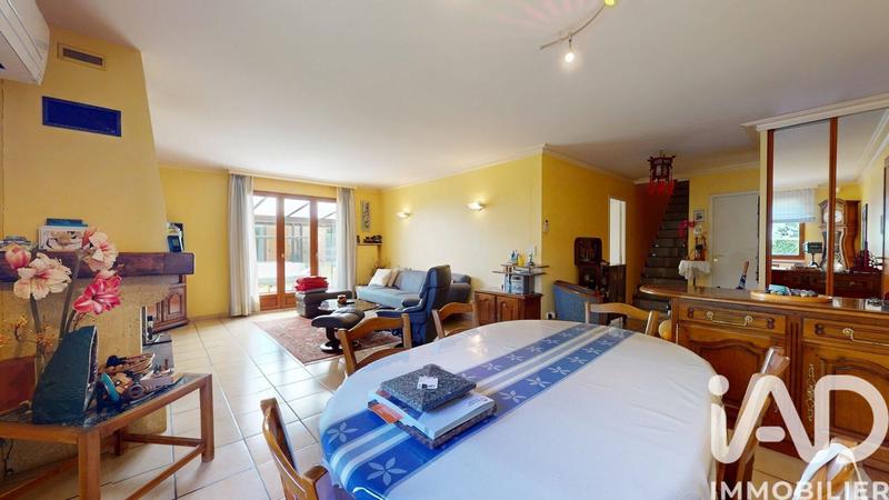 Maison - 163 m² - 6 pièces