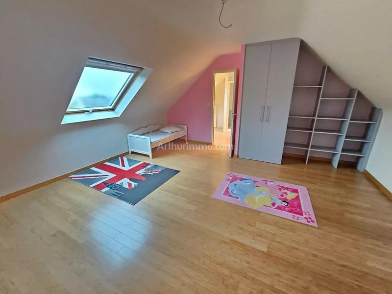 Maison - 210 m² - 5 pièces