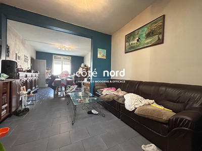 Maison - 96 m² - 5 pièces