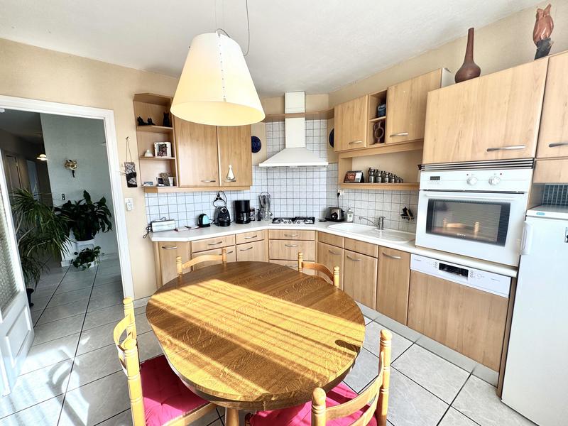 Maison - 143 m² - 6 pièces