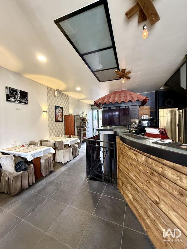 Local commercial - 247 m²