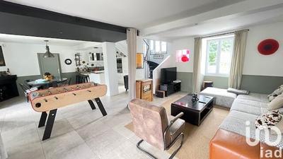 Maison - 152 m² - 8 pièces