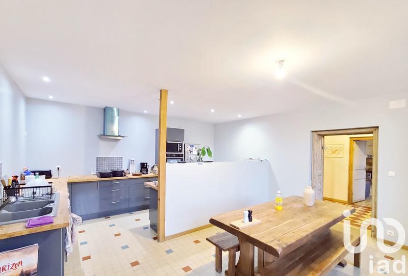 Maison - 245 m² - 6 pièces